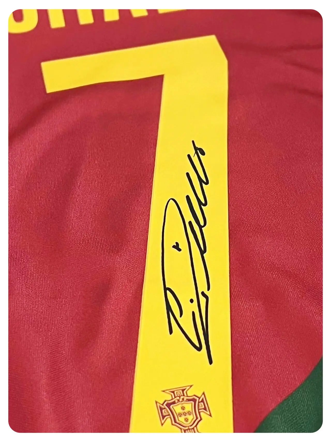 CRISTIANO RONALDO | PORTUGAL 2022 WORLD CUP HOME DISPLAY JERSEY | PRINTED SIGNATURE (SIZE L) Fan Signature Co.